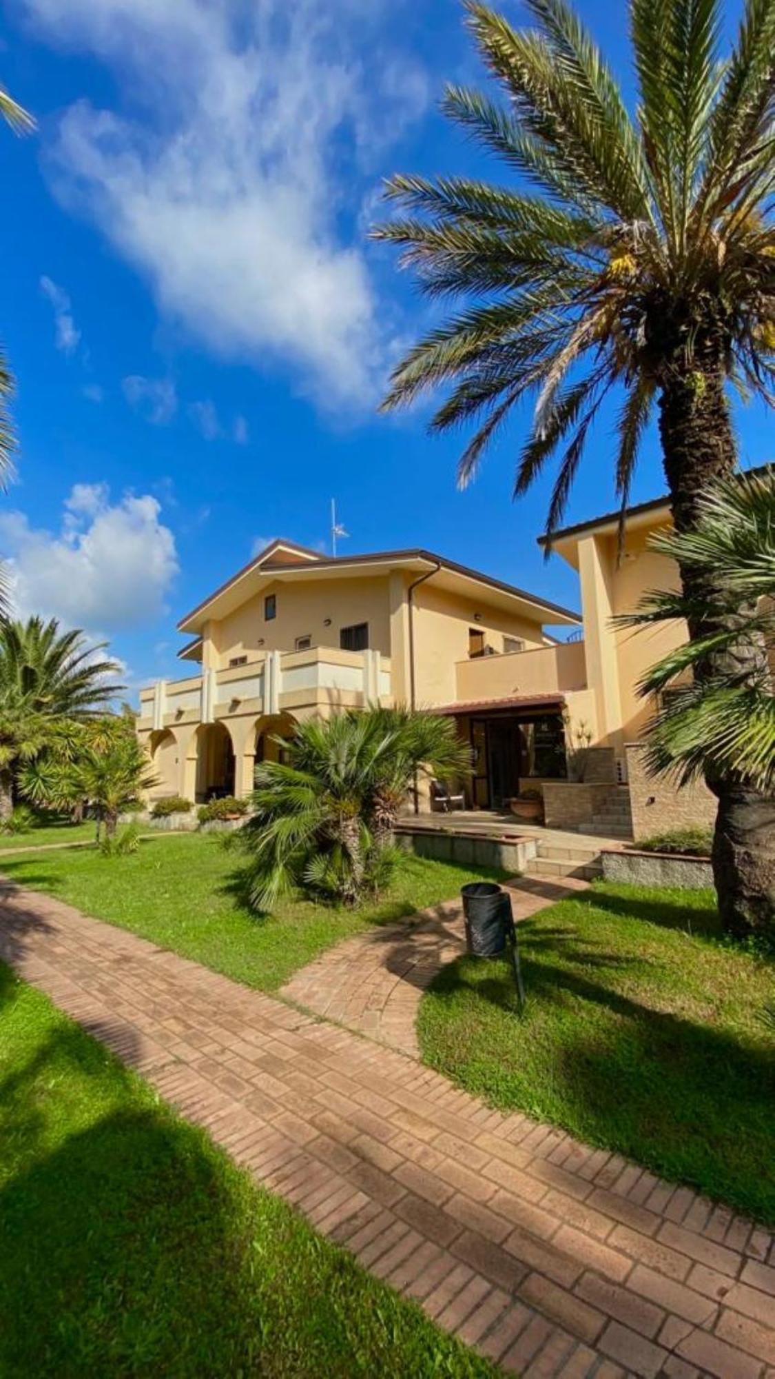 San Michele Apartments&Rooms Catanzaro Exterior photo